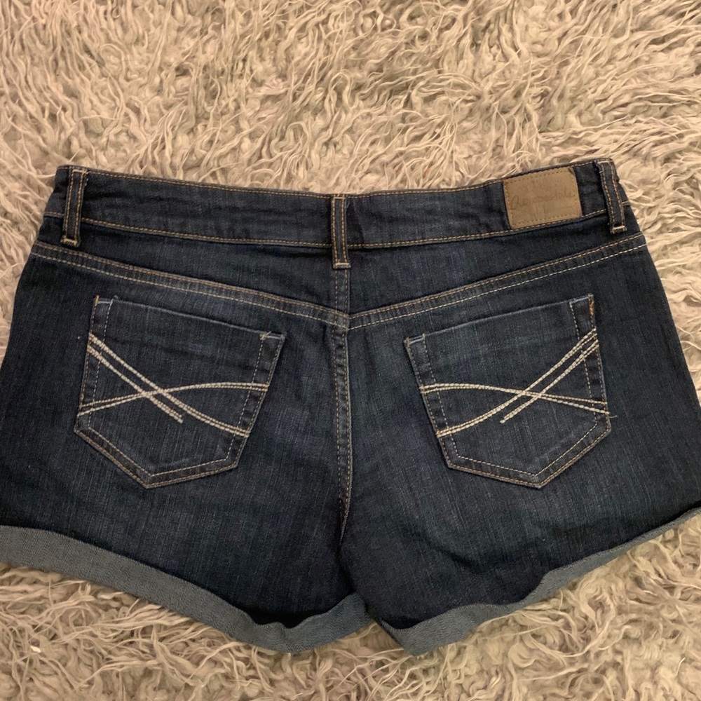 Dark rinse Aero shorts - Picture 3 of 3